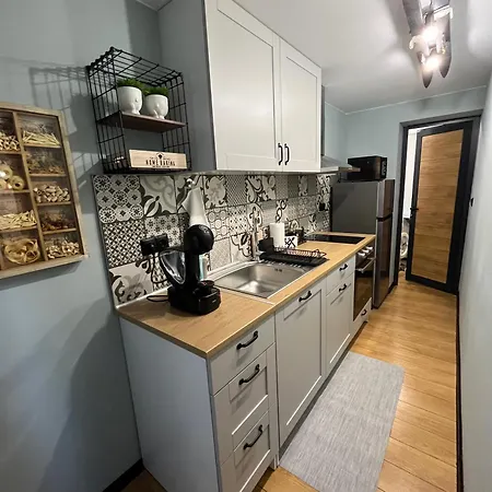 Handmade - アパート