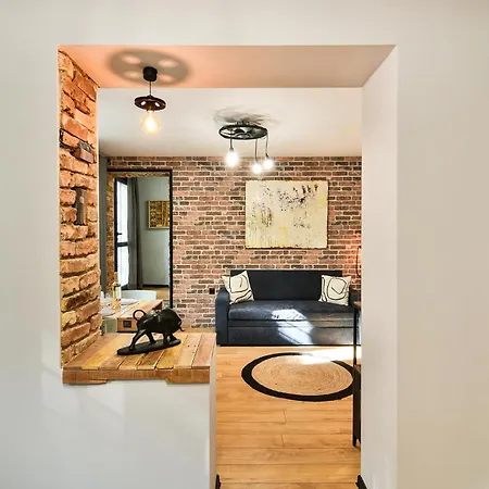 Handmade - ヴァルナ